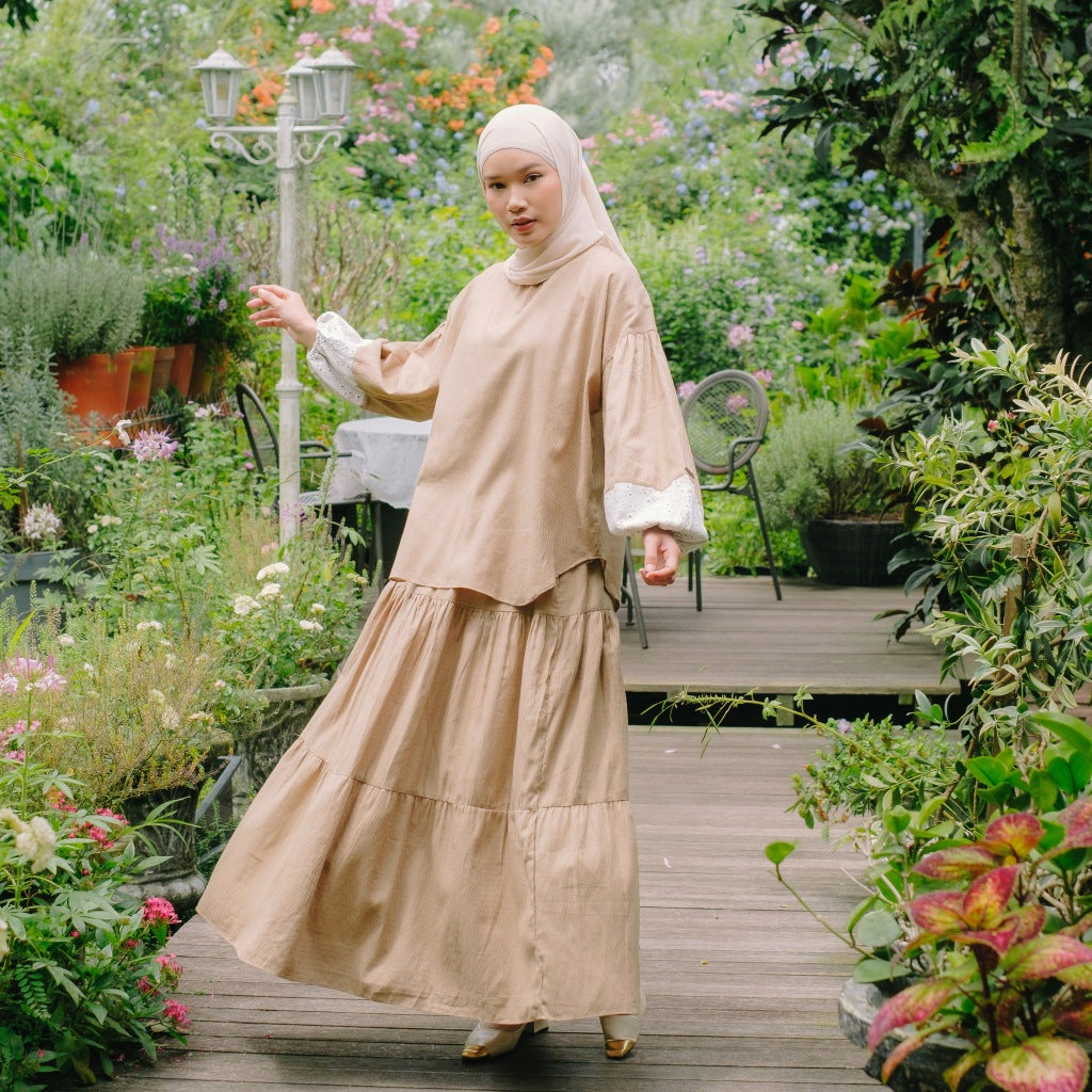 Image of Eclemix One Set Arinda | Setelan Wanita Polos | Rok Rampel Susun A-Line | Blouse Polos Mix Prada